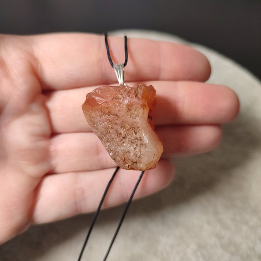 Colgante carneola en bruto