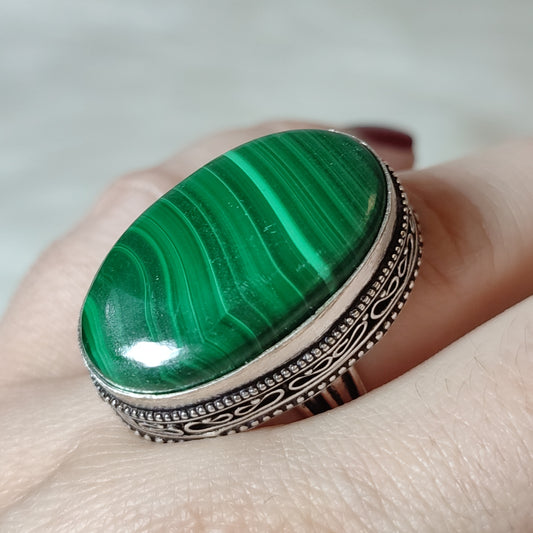 Anillo baño de plata con malaquita