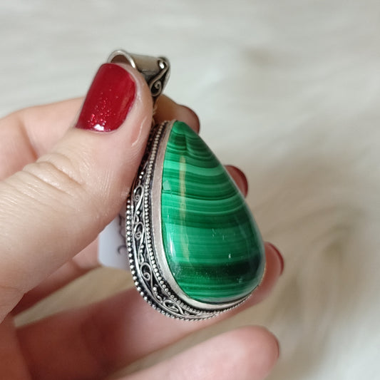 Colgante baño de plata con malaquita