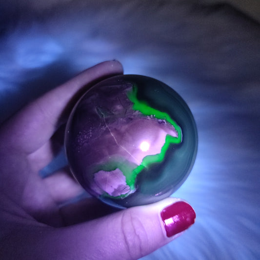 Esfera agata reactiva uv 303gr