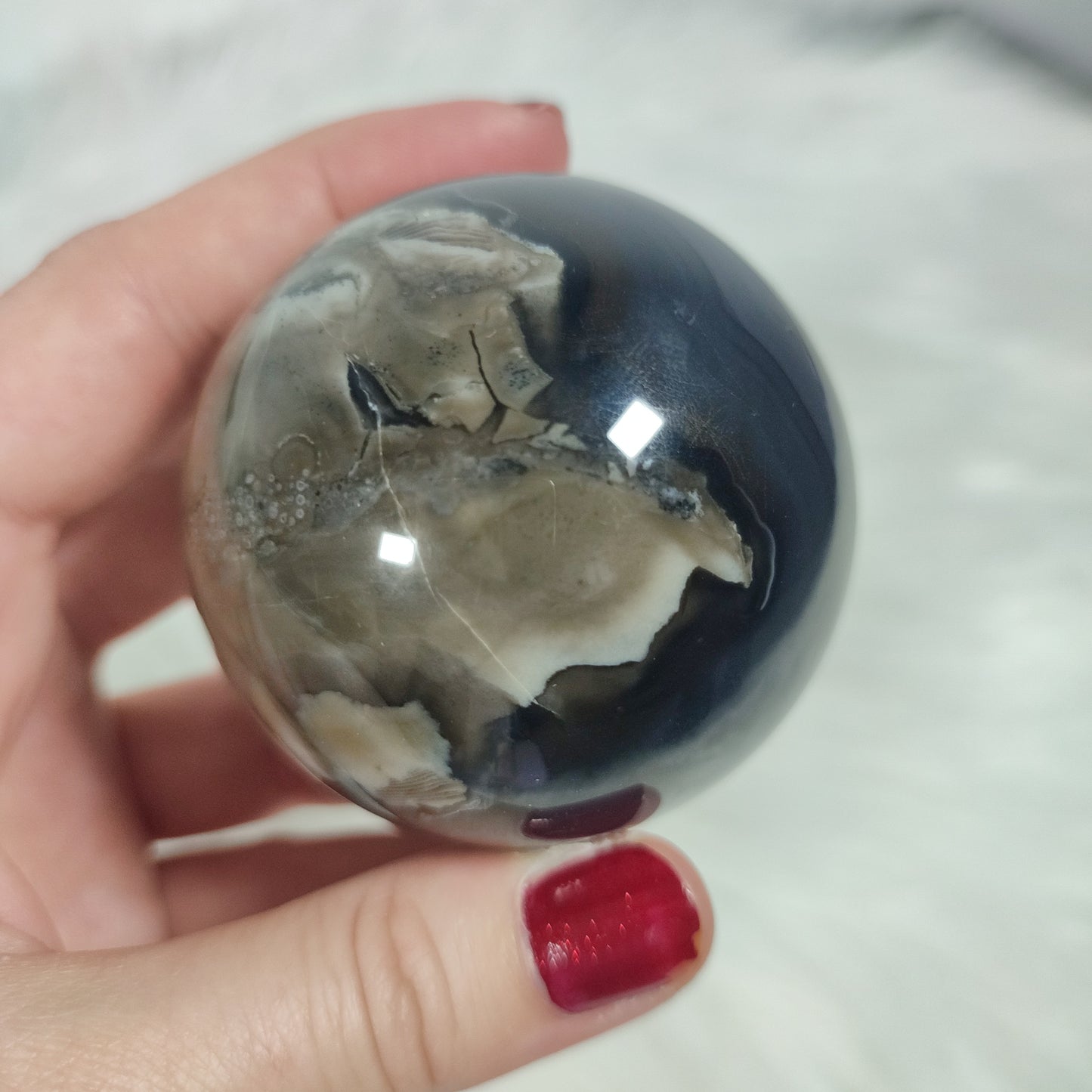 Esfera agata reactiva uv 303gr