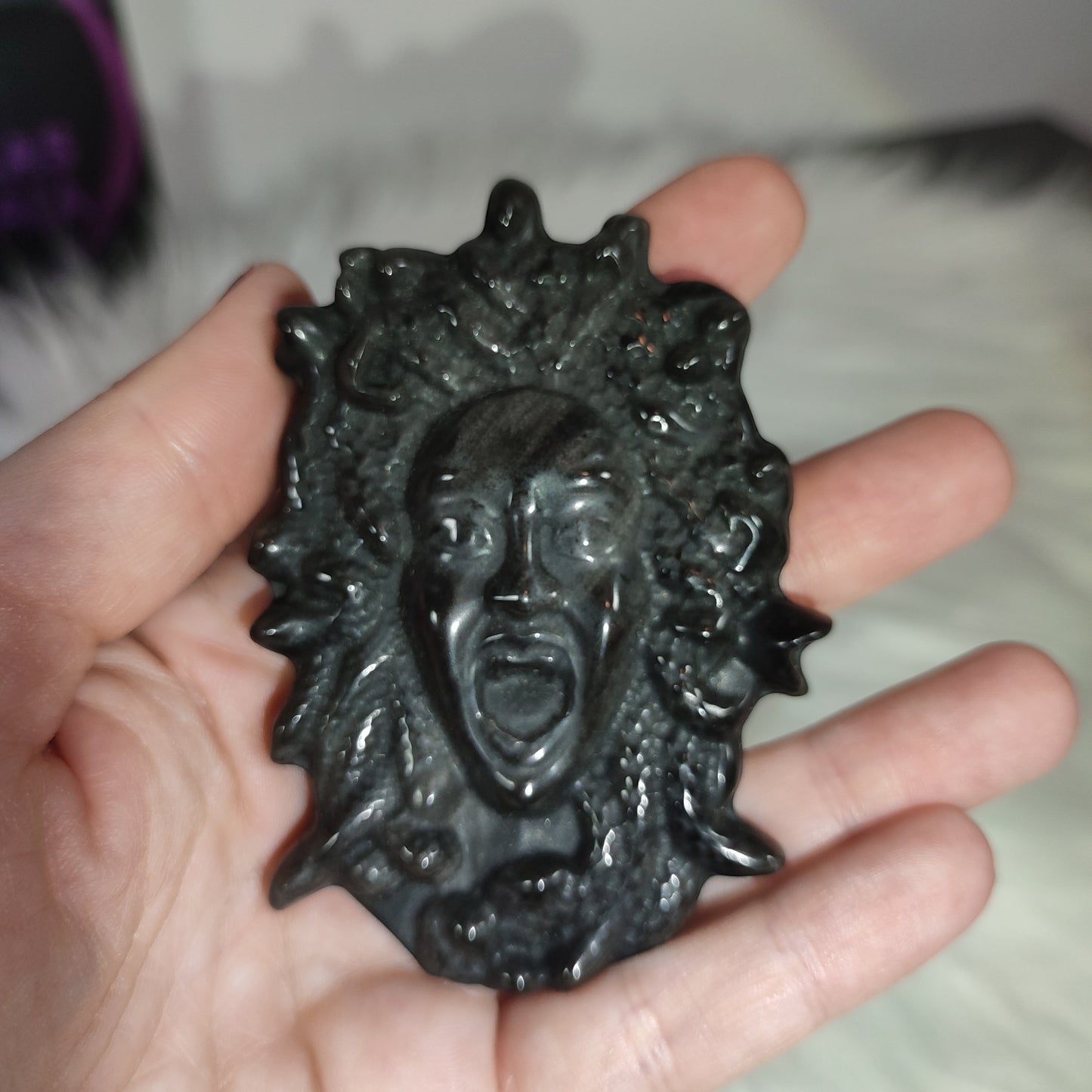 Medusa Obsidiana plateada