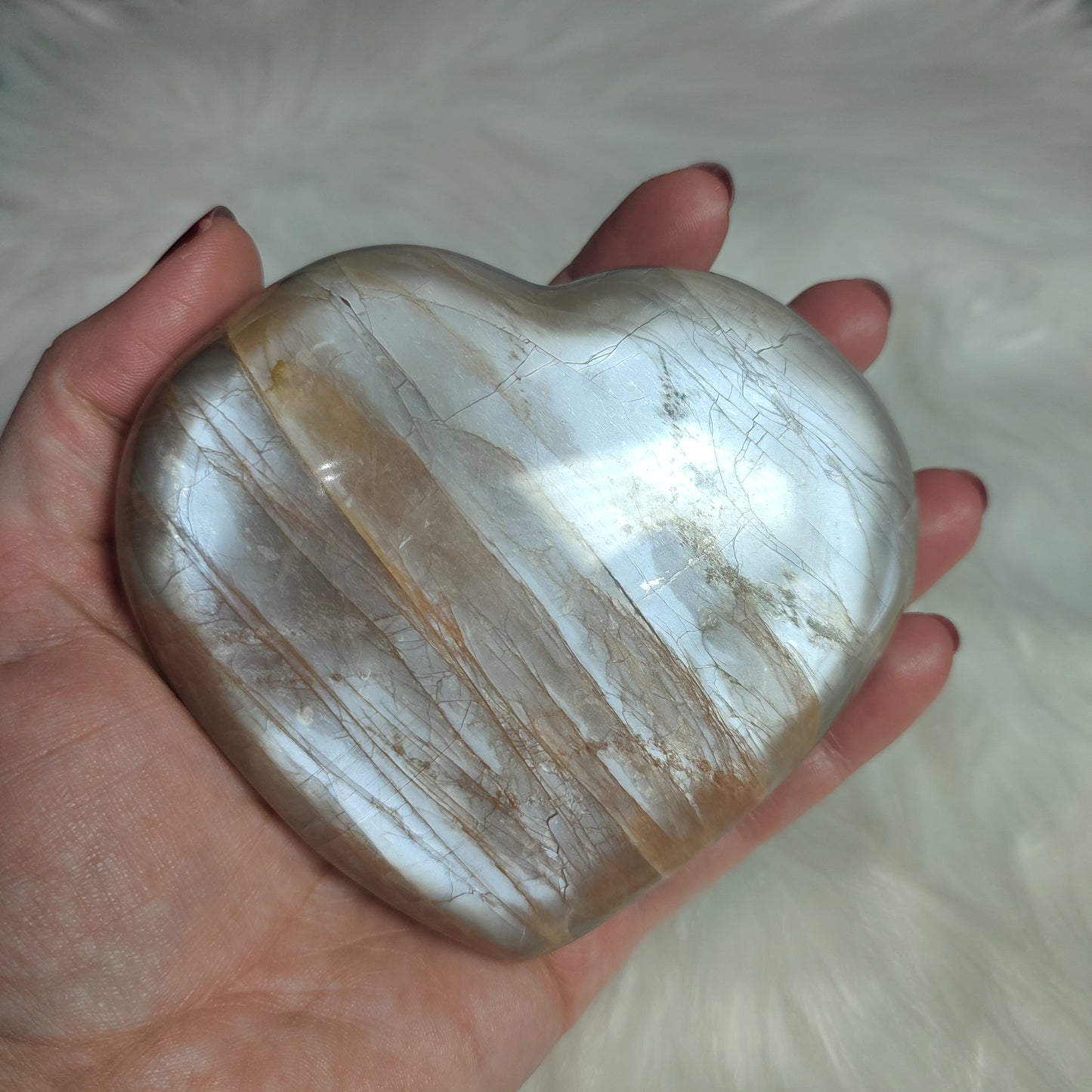 Gran Corazon tallado en piedra luna melocotón 557 gramos