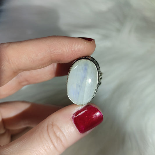 Anillo baño de plata con piedra luna