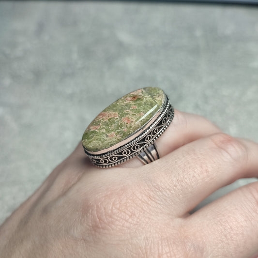 Anillo baño de plata con unakita