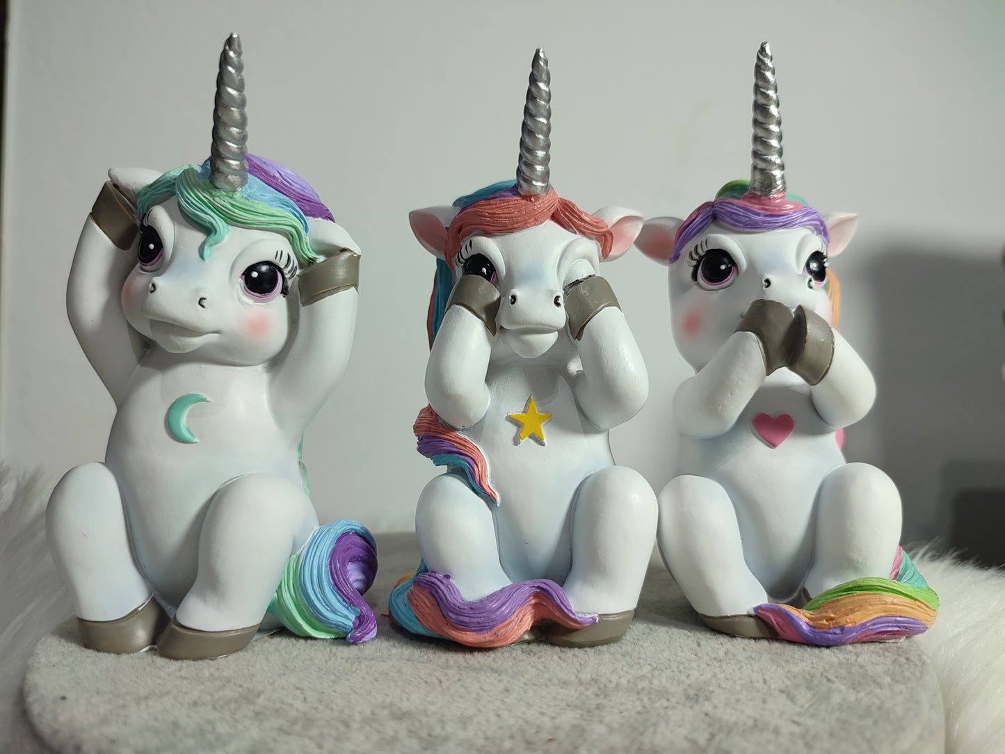 Trio Unicornios - ver oír y callar