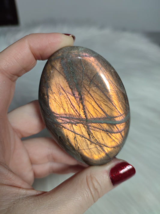 Rodado labradorita flash 137 gramos