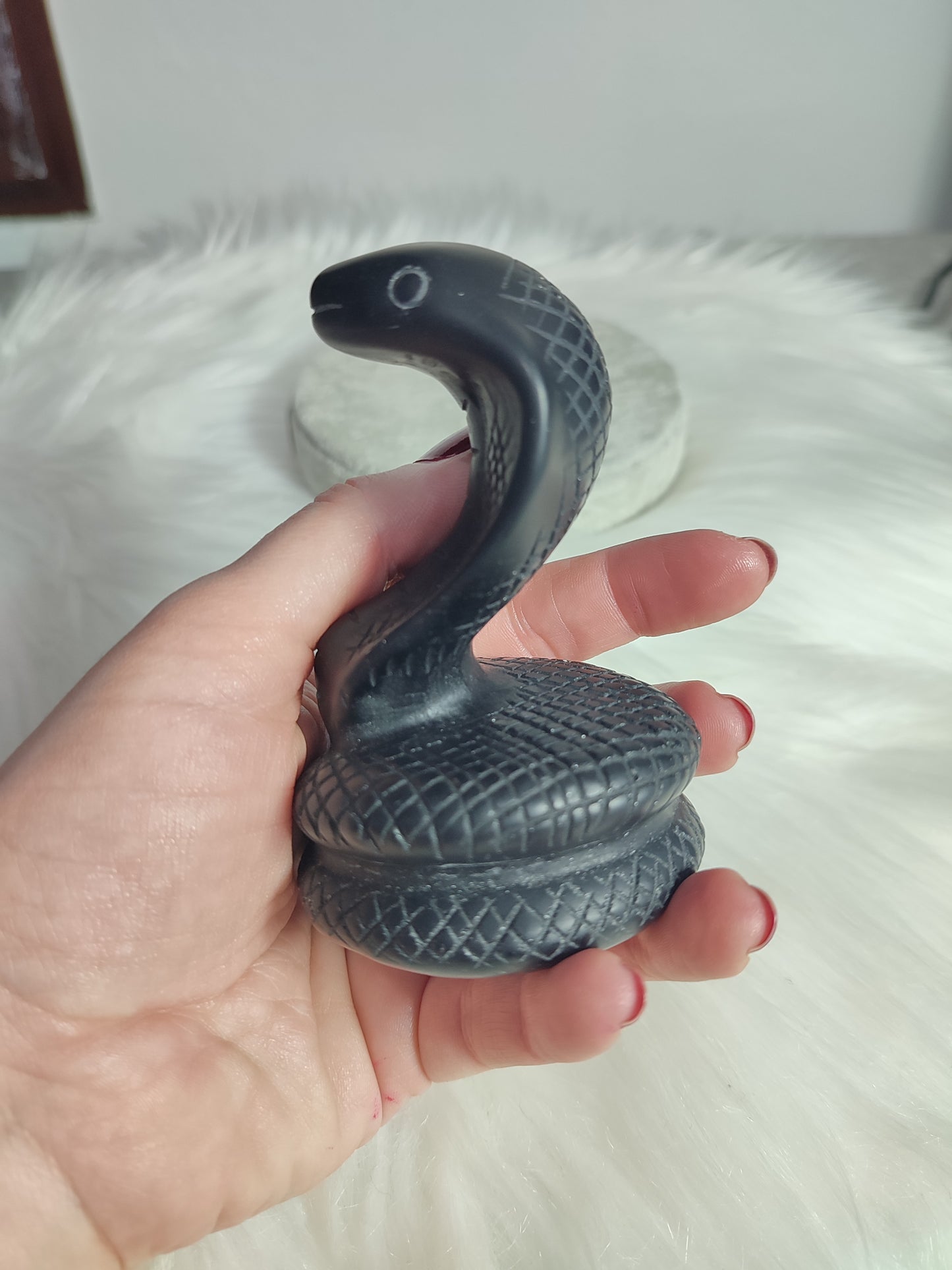 Cobra tallada en obsidiana negra +300 gramos