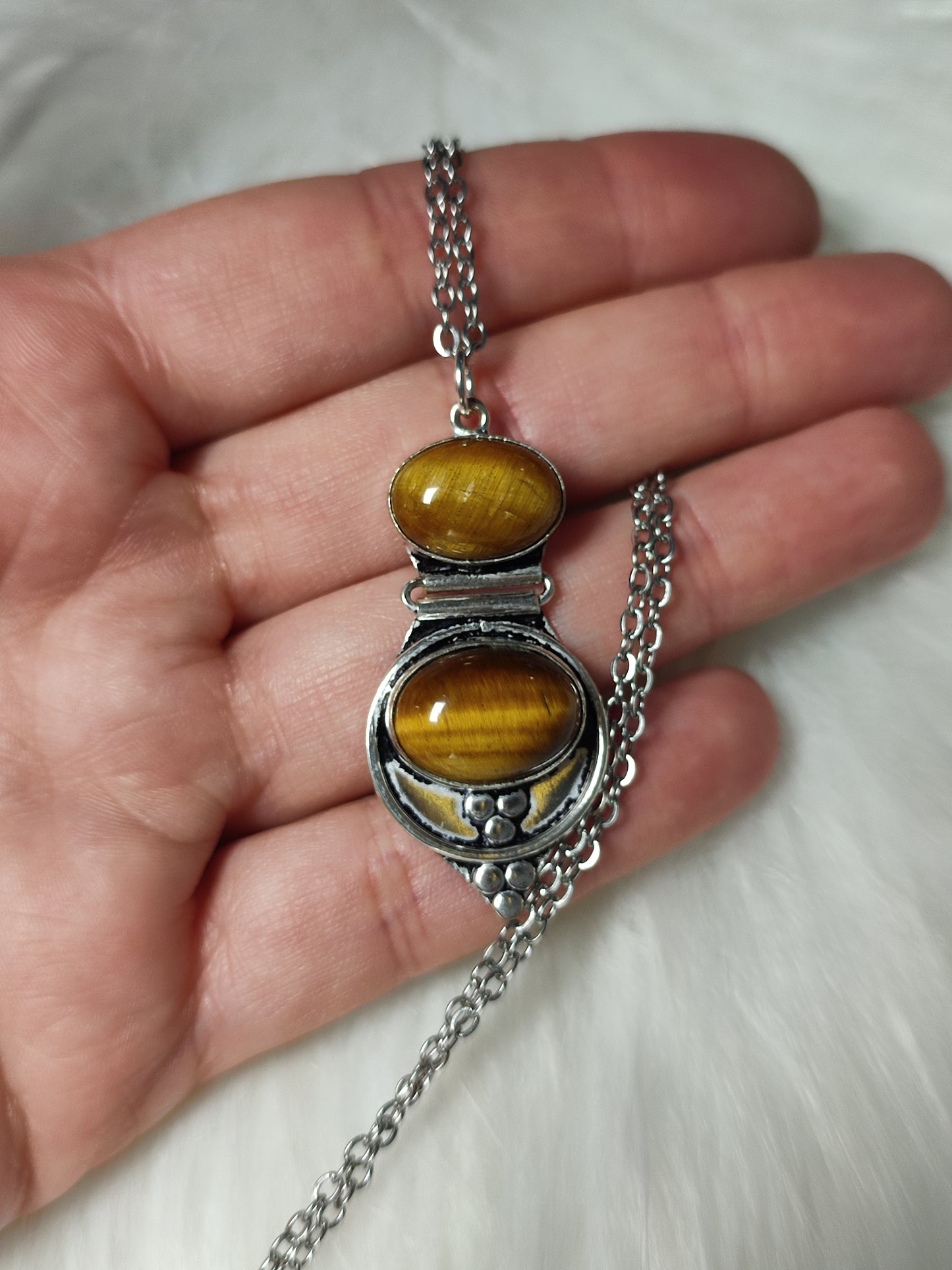 Colgante baño de plata y ojo de tigre