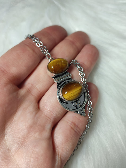 Colgante baño de plata y ojo de tigre