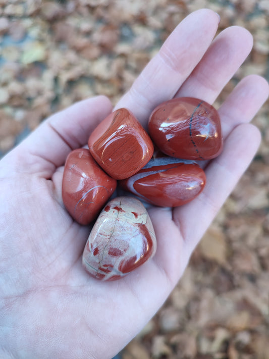 Canto rodado jaspe rojo