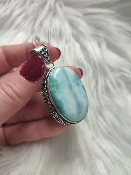 Colgante baño de plata con larimar