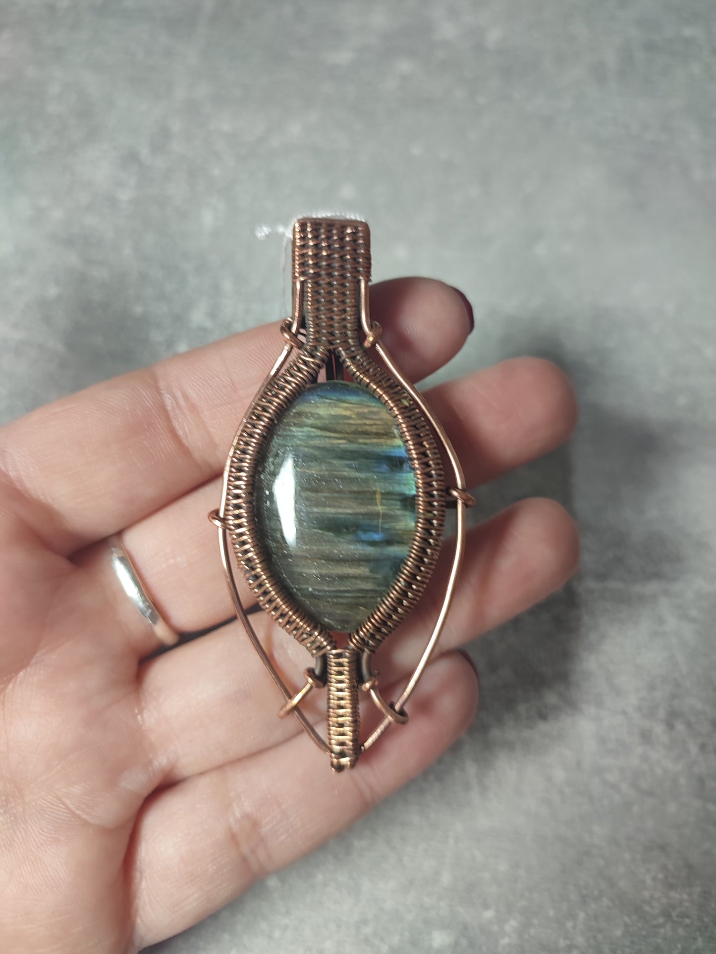 Colgante montura cobre labradorita OP3