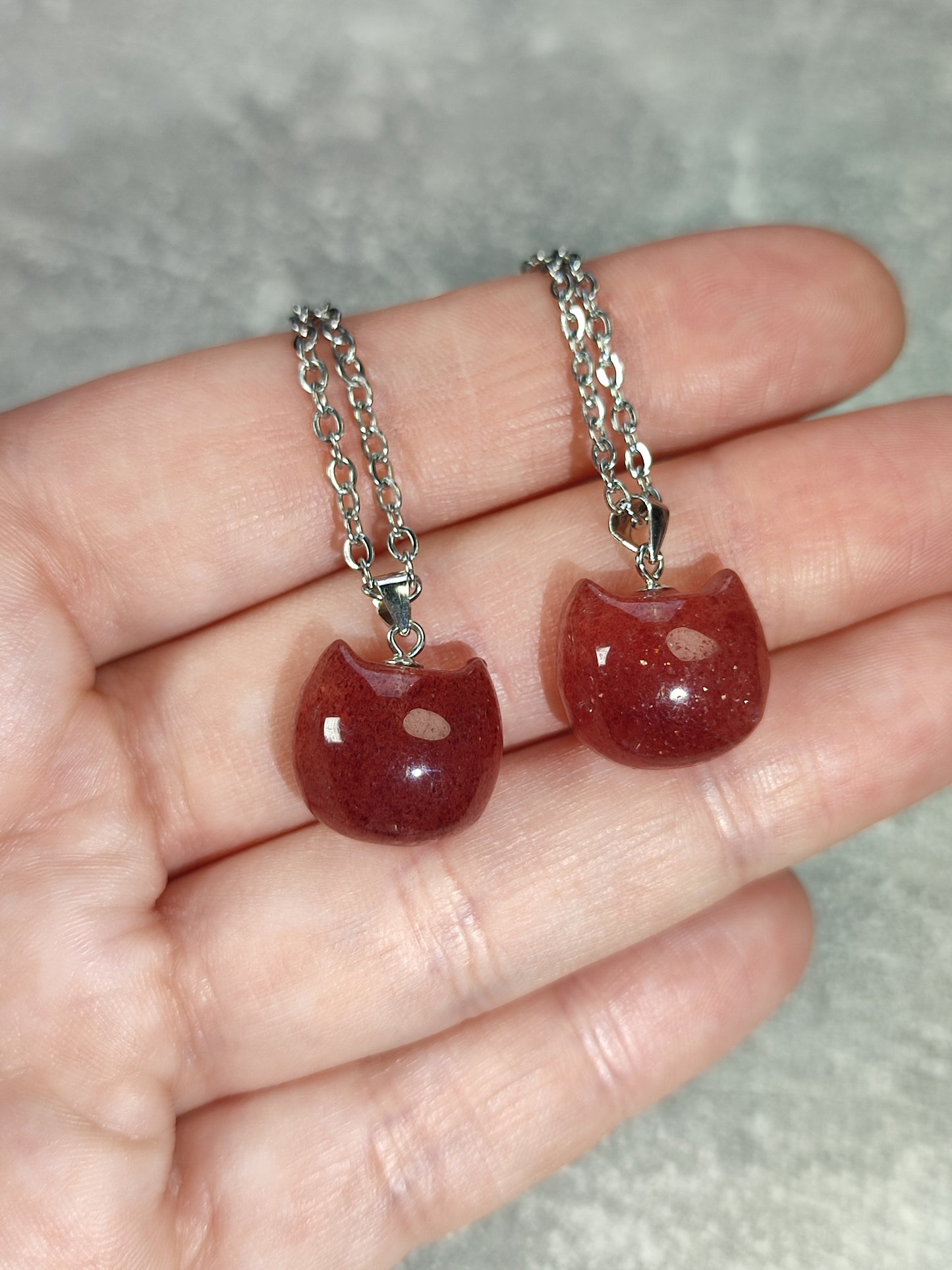 Colgante gato cuarzo fresa plata 925