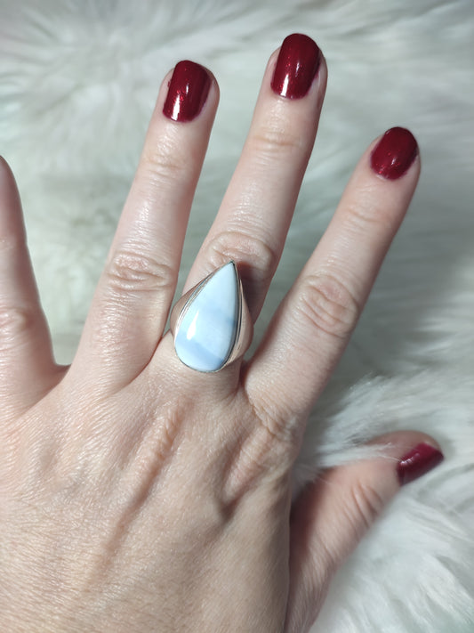 Anillo baño de plata con ópalo azul Owyhee