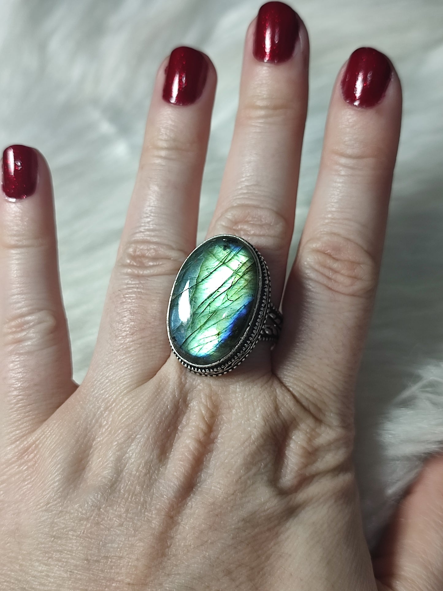 Anillo baño de plata con Labradorita flash