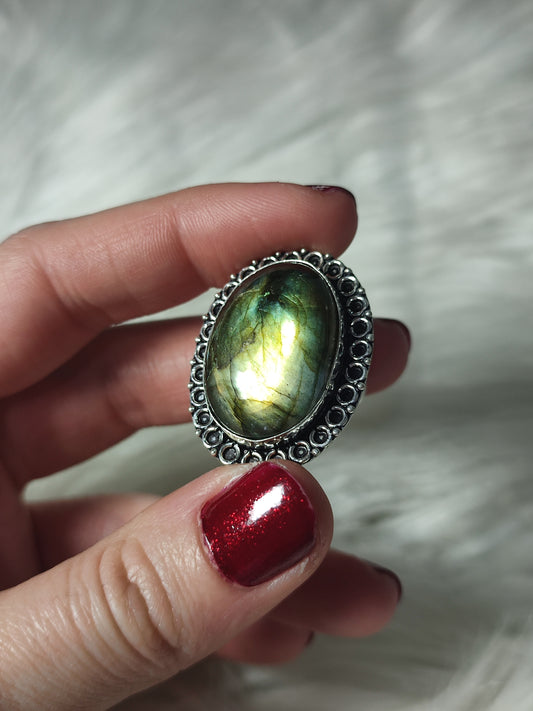 Anillo baño de plata con labradorita