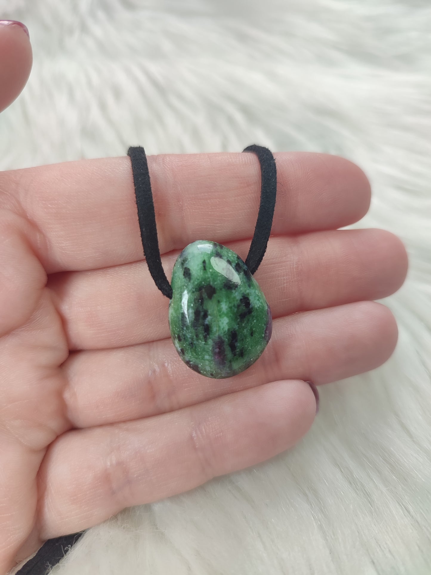 Collar con zoisita rubi - Perita - Caramelito