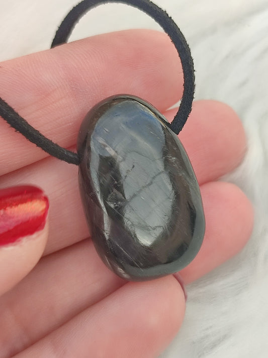 Collar con hiperstena - Perita - Caramelito