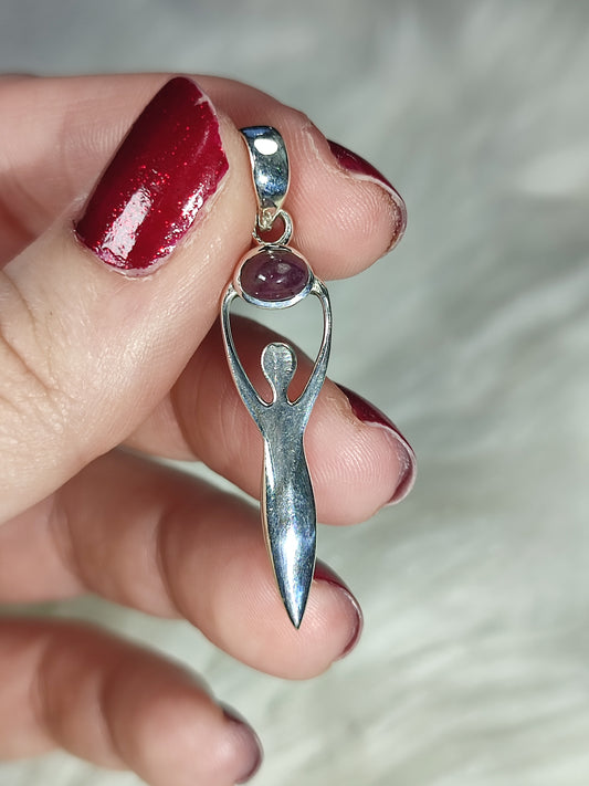 Colgante Diosa Espiral con rubi plata de ley 925