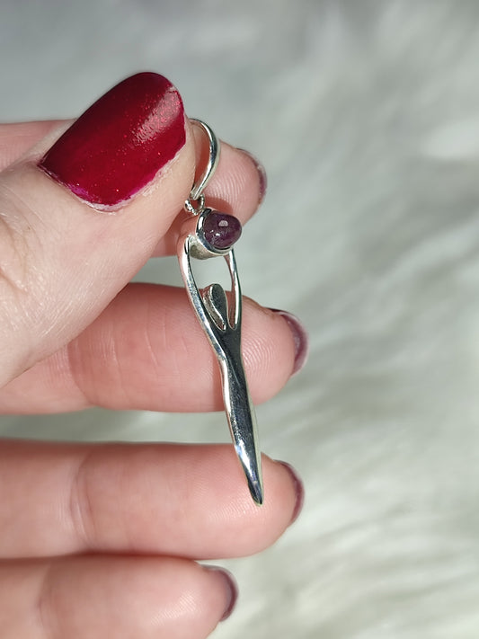 Colgante Diosa Espiral con rubi plata de ley 925