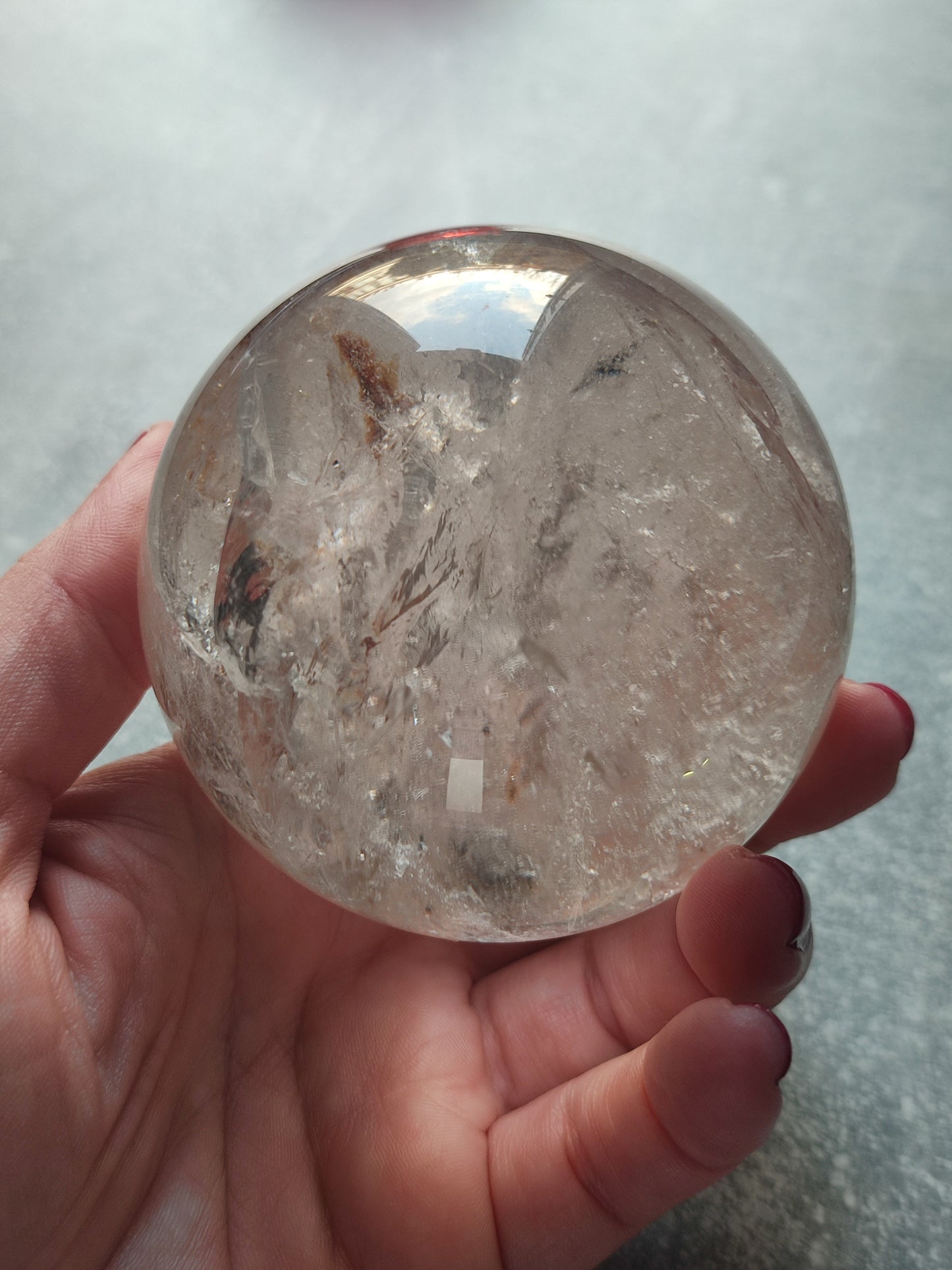 Gran Esfera cuarzo con inclusiones 557 gr