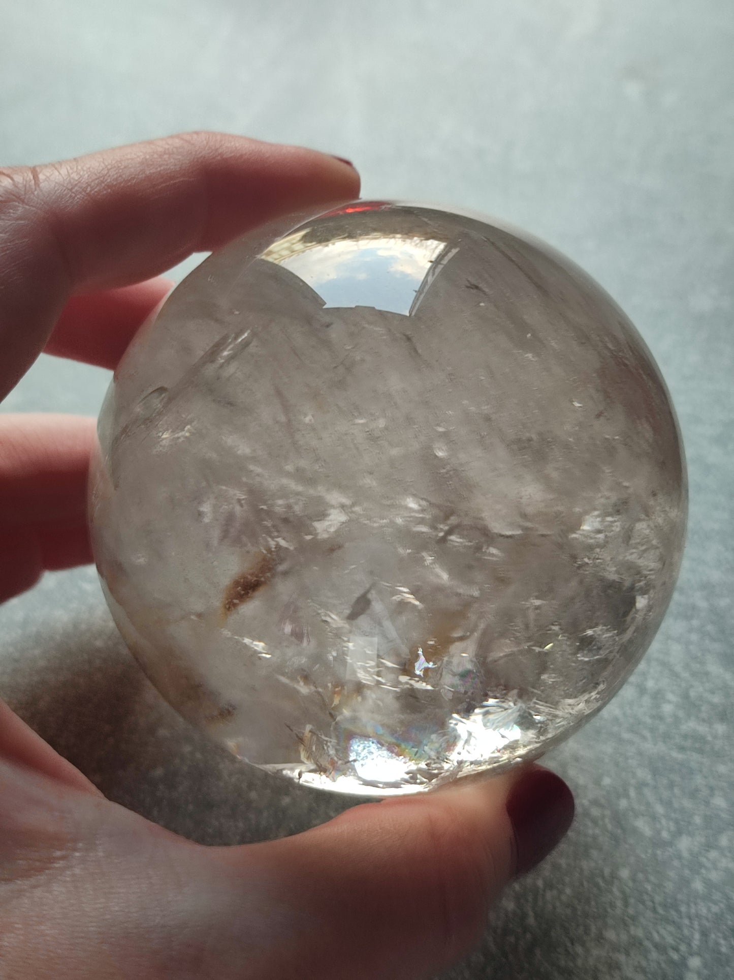 Gran Esfera cuarzo con inclusiones 557 gr