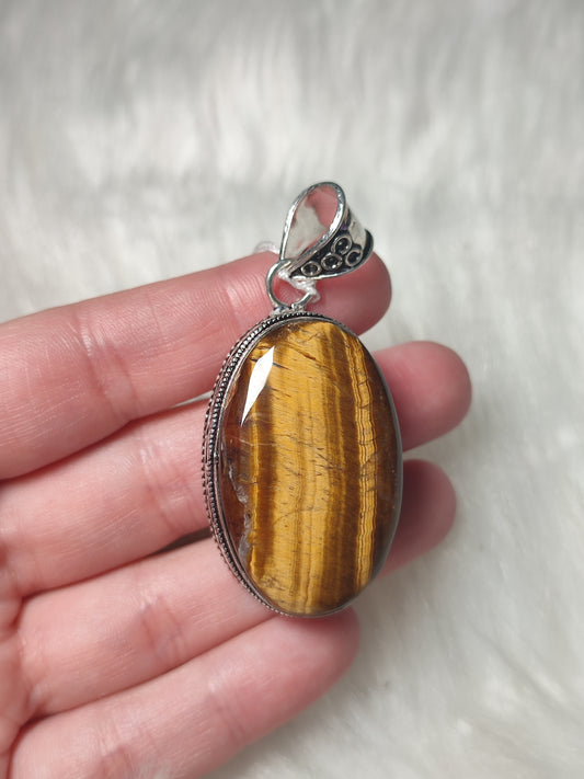 Colgante baño de plata con ojo de tigre 313