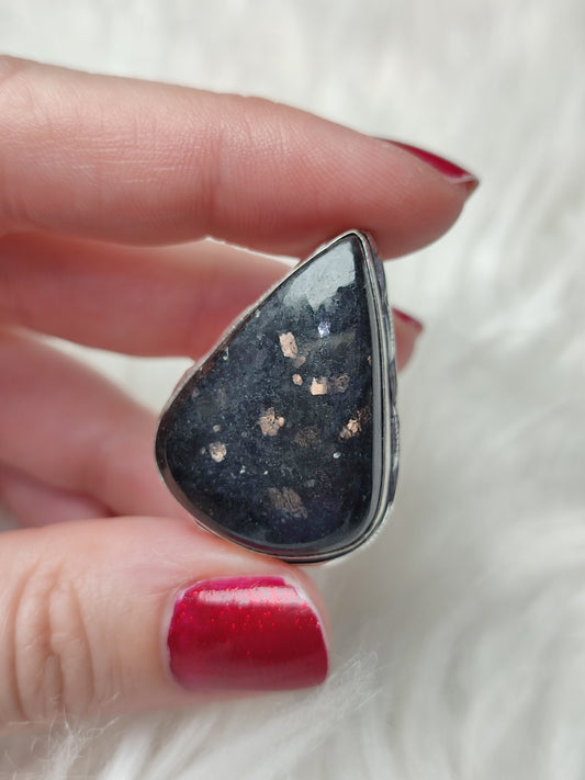 Anillo baño de plata con nuumita India - Ajustable 40