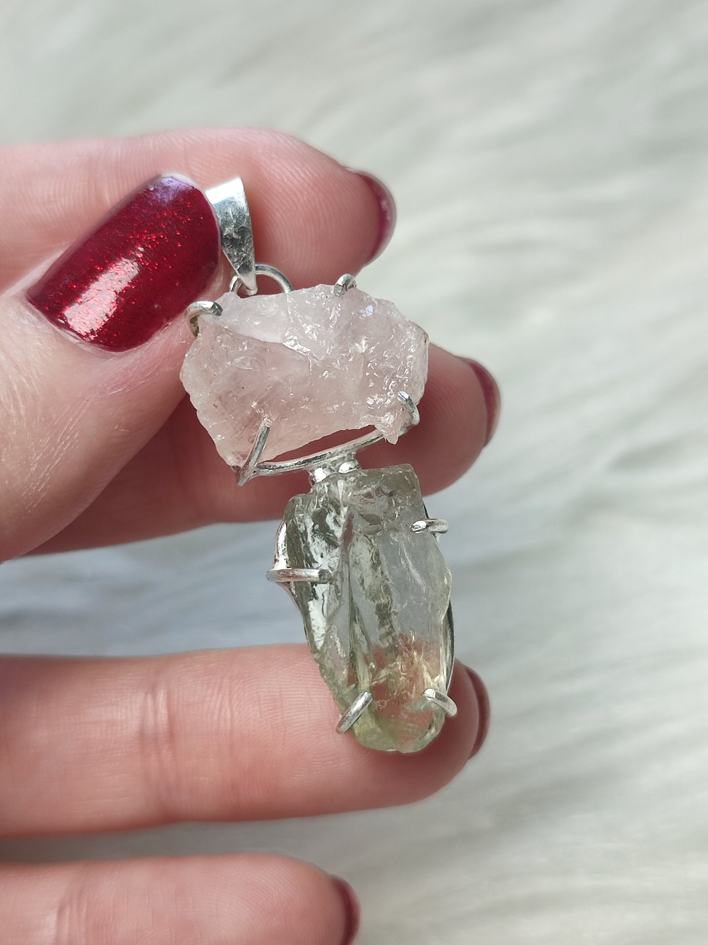Colgante baño de plata con prasiolita y cuarzo rosa