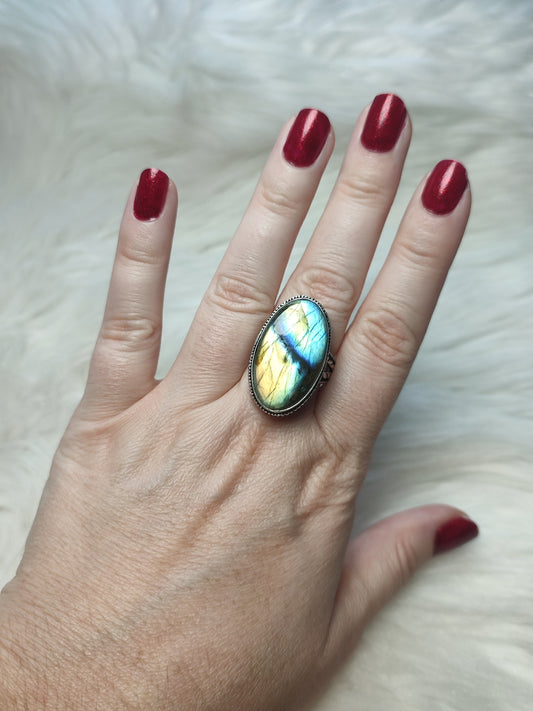 Anillo baño de plata con Labradorita