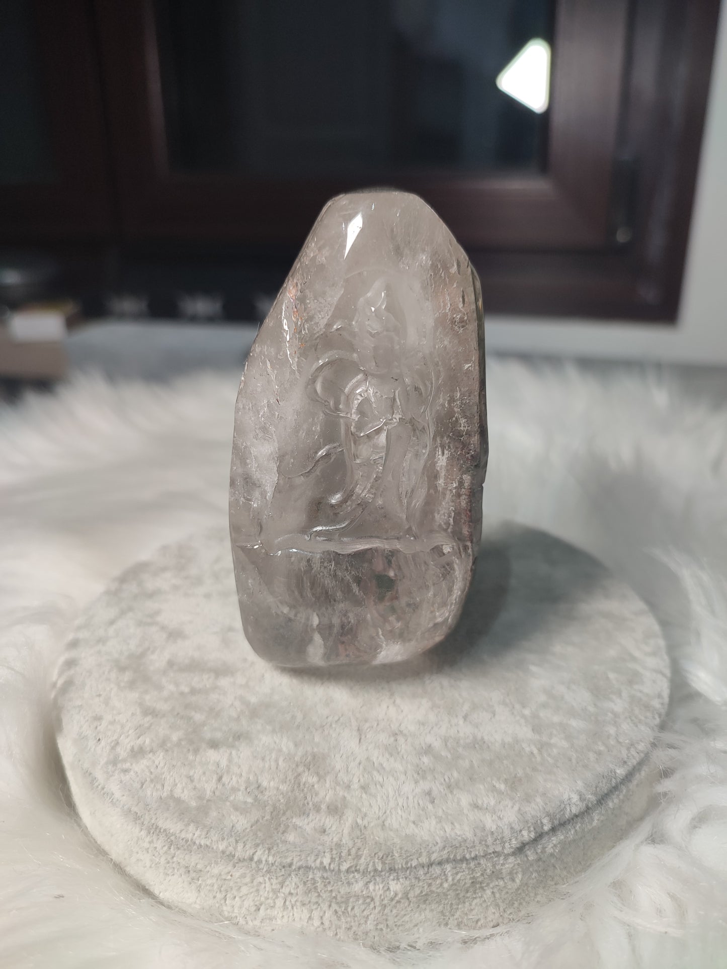 Kwan Yin tallada en cuarzo jardín 335 granos