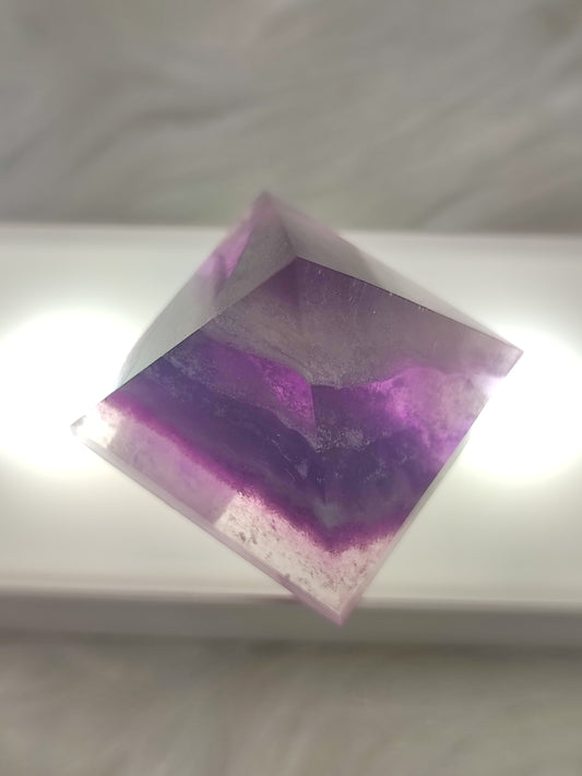 Pirámide de flúorita B