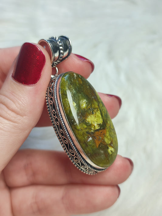 Colgante baño de plata con ópalo verde - N°1