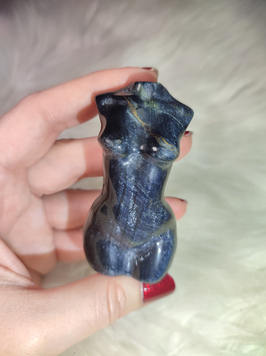 Busto ojo de halcón