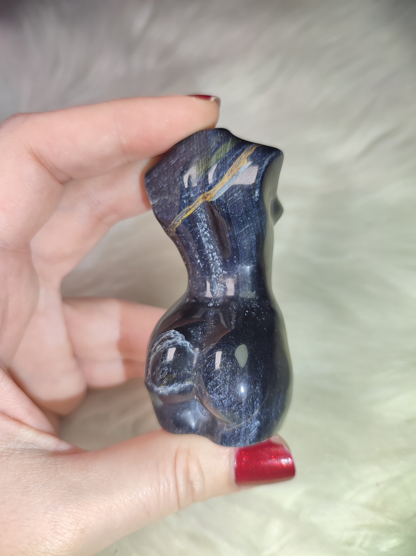 Busto ojo de halcón