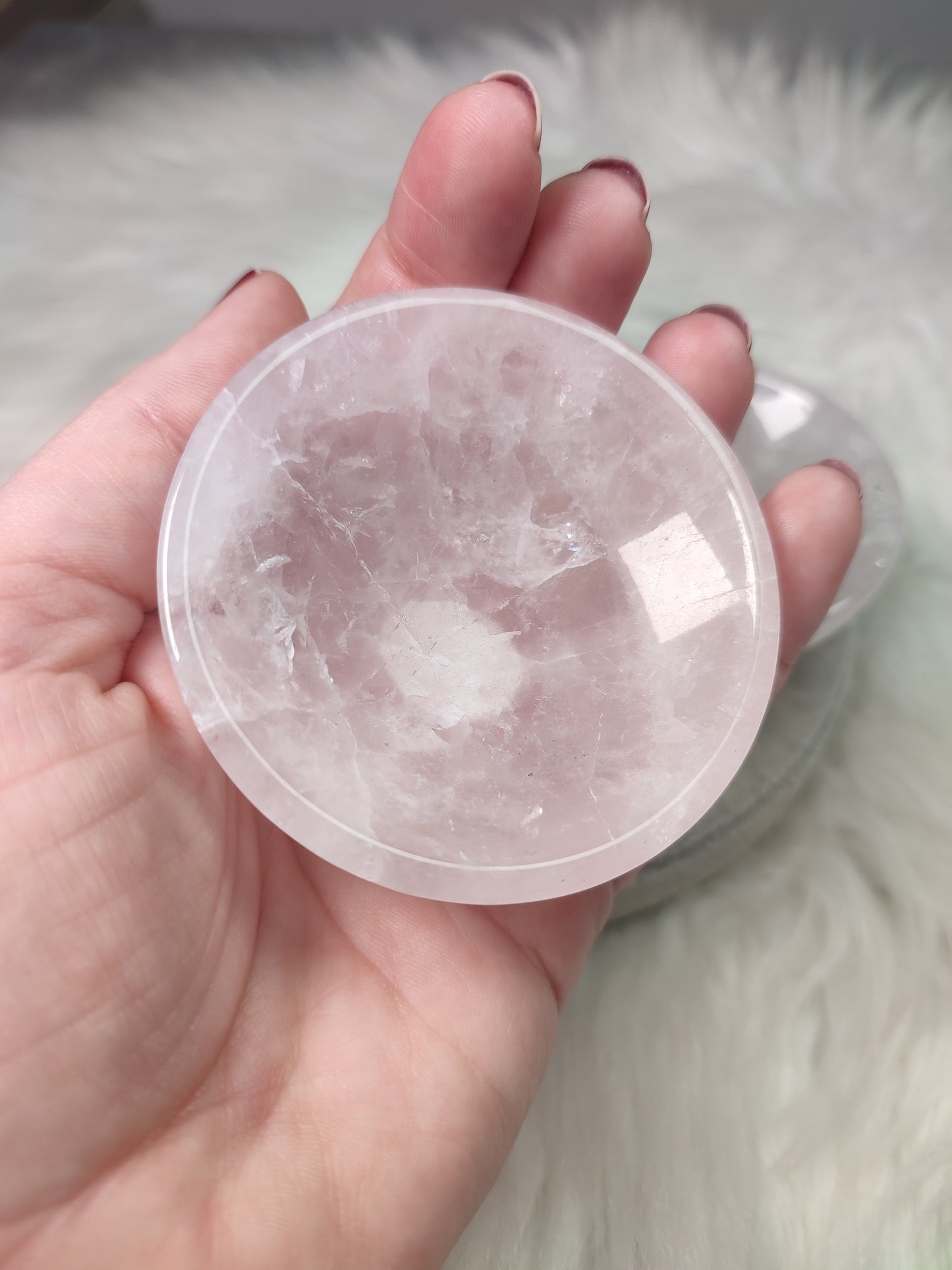 Bol o cuenco tallado en cuarzo rosa - VIDEO