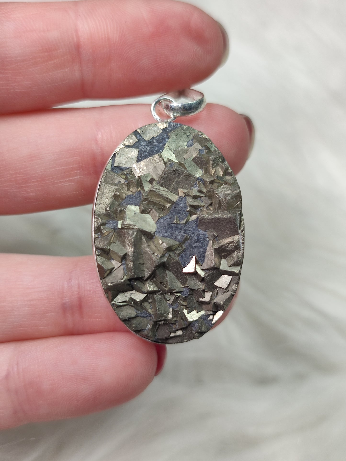 Colgante baño de plata con pirita en bruto - n° 162