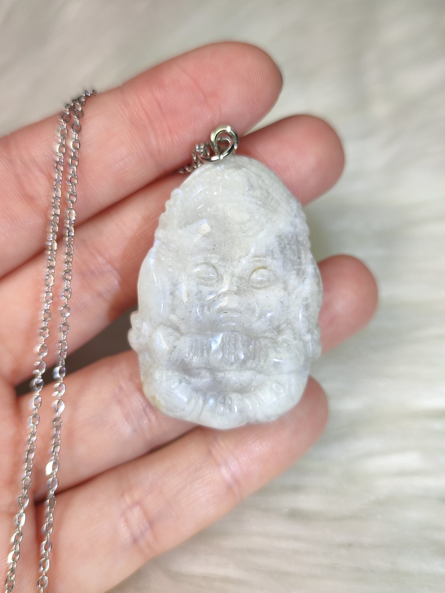 Colgante ganesha en acero con piedra luna n° 14