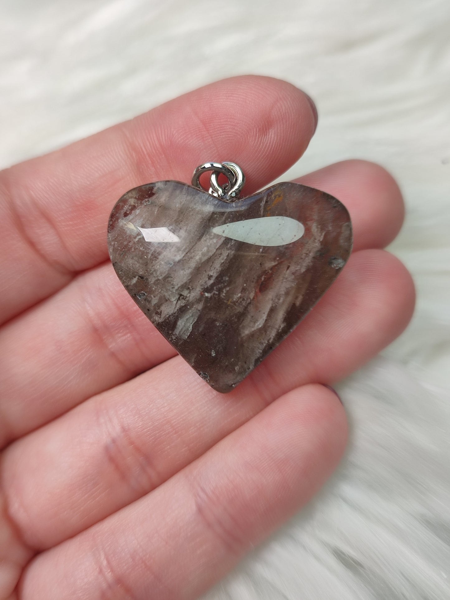 Colgante corazon en acero con cuarzo jardin chamanico n° 254