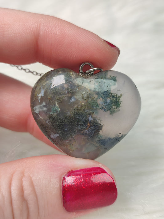 Colgante corazon en acero con ágata musgo n° 235
