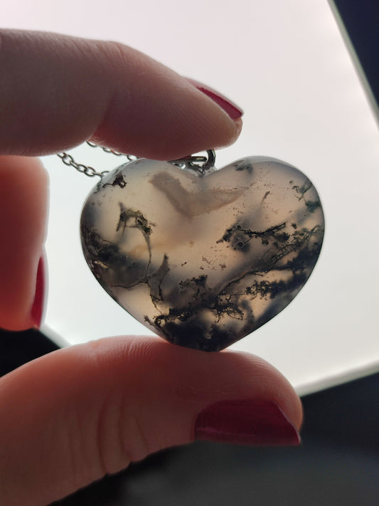 Colgante corazon en acero con ágata musgo n° 260