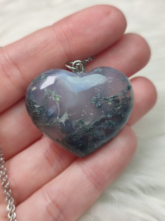 Colgante corazon en acero con ágata musgo n° 260