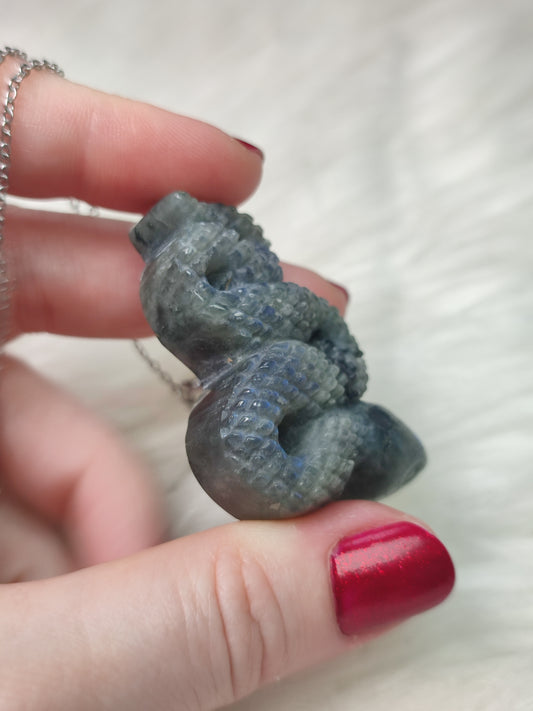 Colgante serpiente en acero con labradorita n° 171