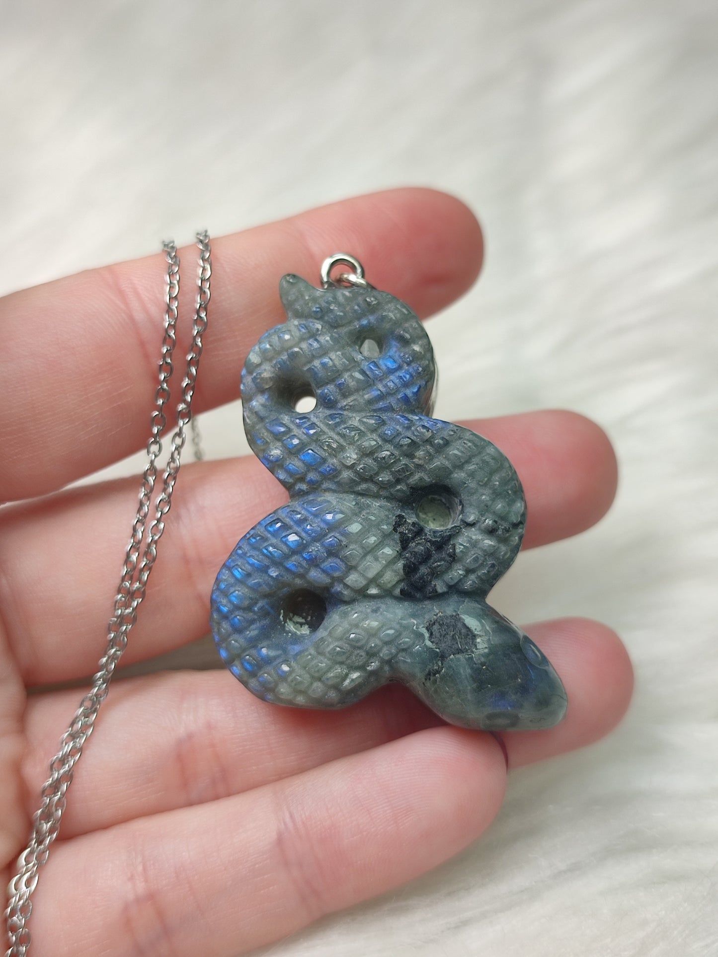 Colgante serpiente en acero con labradorita n° 171