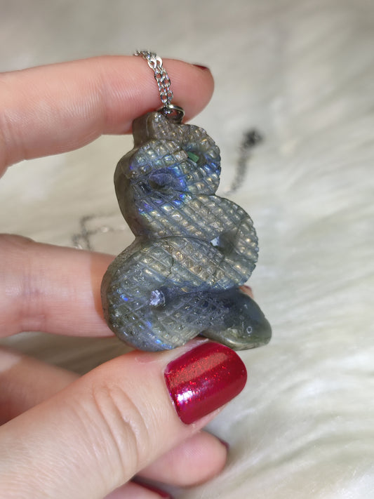 Colgante serpiente en acero con labradorita n° 172