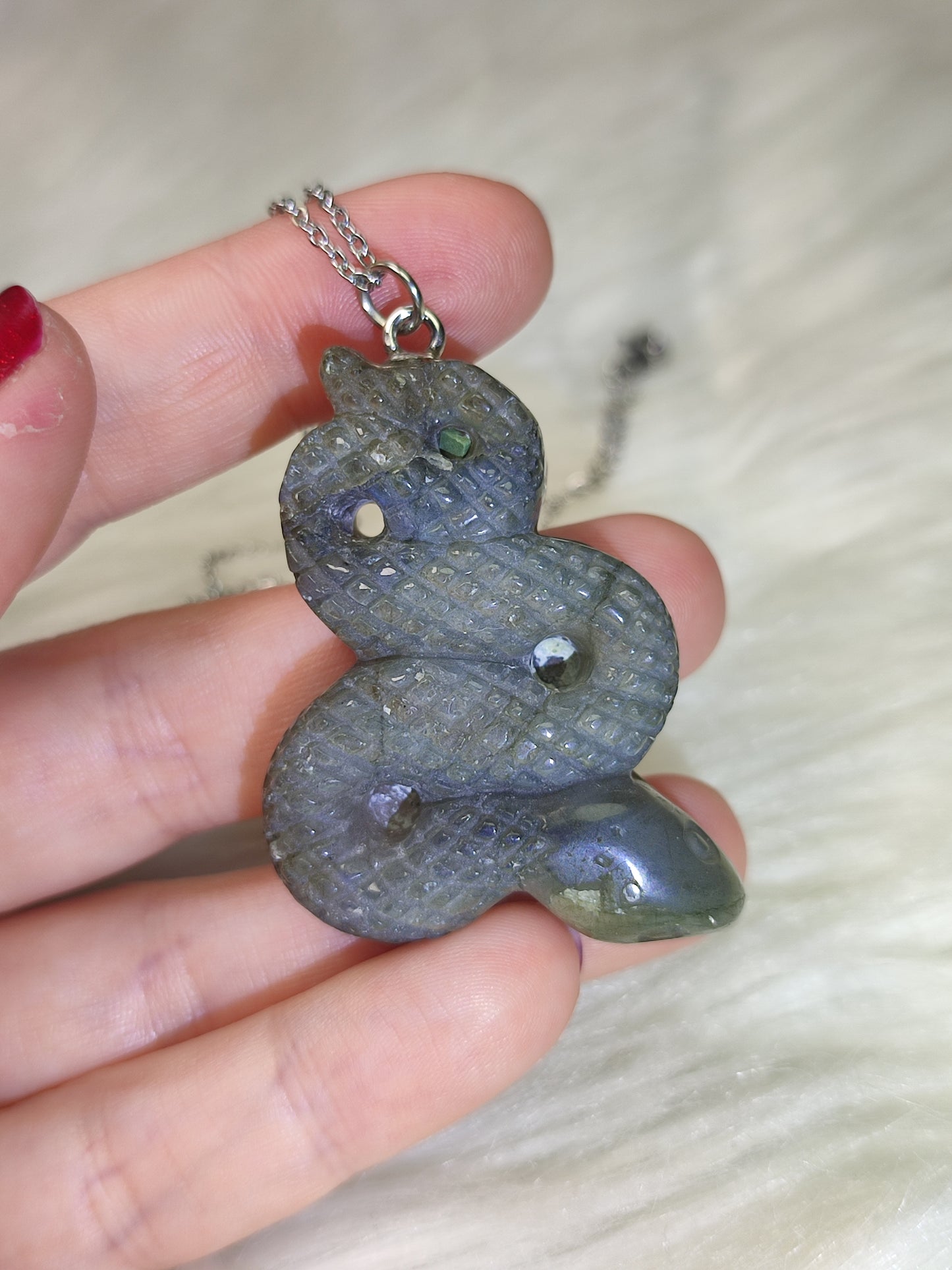 Colgante serpiente en acero con labradorita n° 172