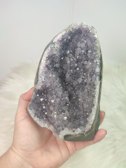 Capilla drusa amatista 1.599 gramos
