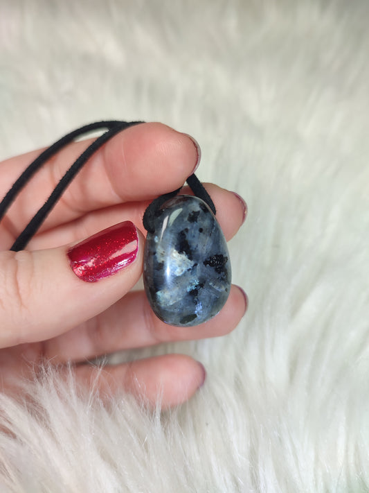 Collar larvikita - Perita - Caramelito