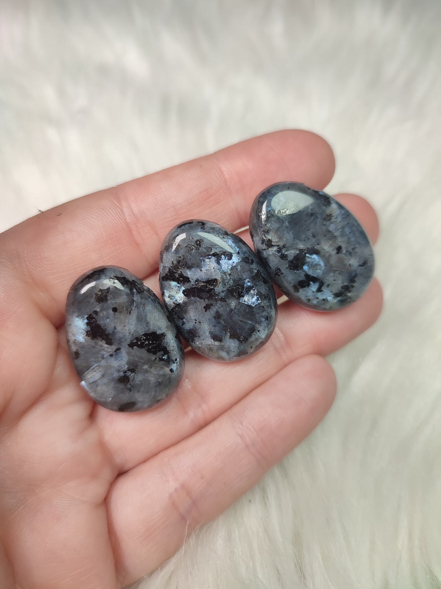 Collar larvikita - Perita - Caramelito